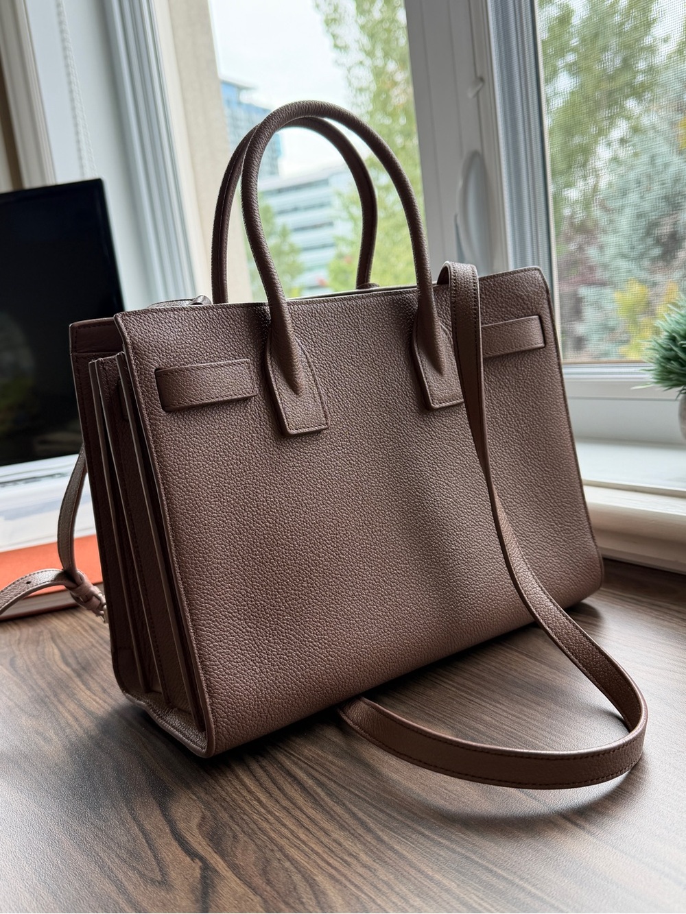 Saint Laurent Sac de Jour grained leather - Dusty Rose Taupe - Picture 6 of 15